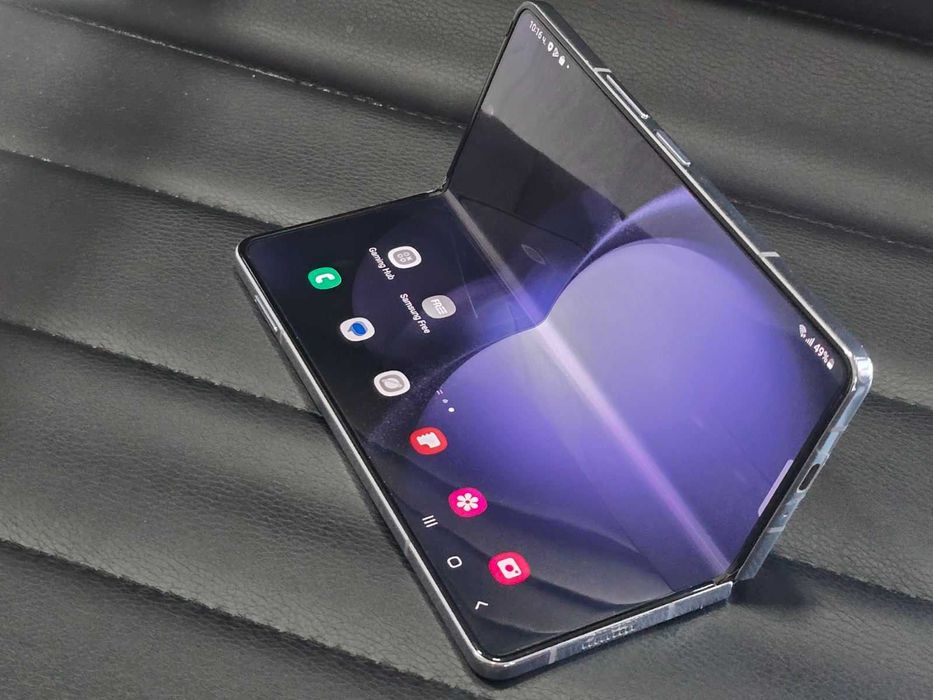 Samsung Galaxy Z Fold5 5G 512GB 12GB RAM Dual (SM-F946B)