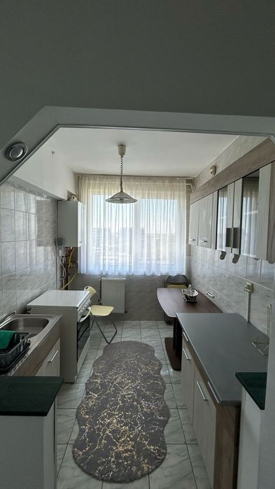Închiriere apartament cu 3 camere ,zona Nord-Ploiești