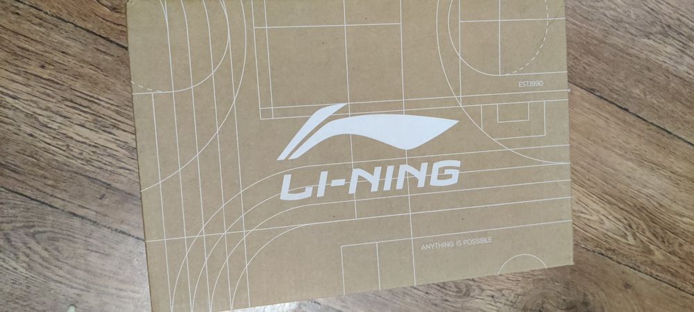 Продам кеды Li-Ning.
