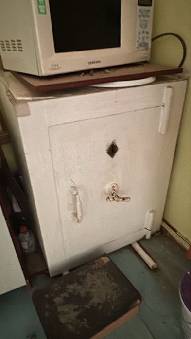 Продам сейф. Ключи есть