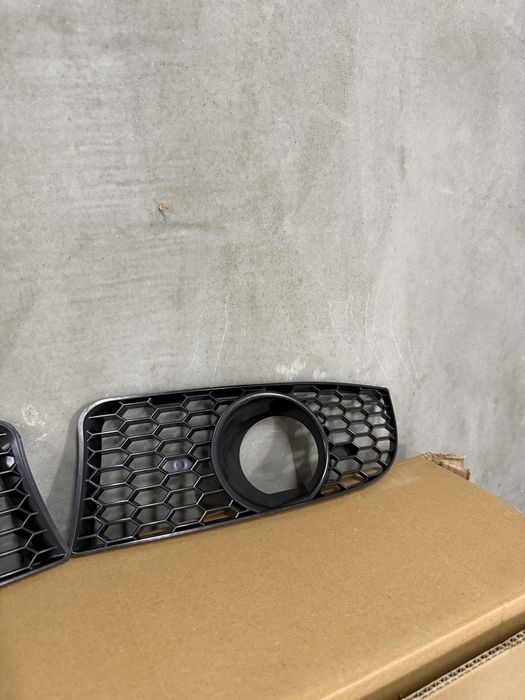 Решетки за халогени BMW E90/E92/E92 M3