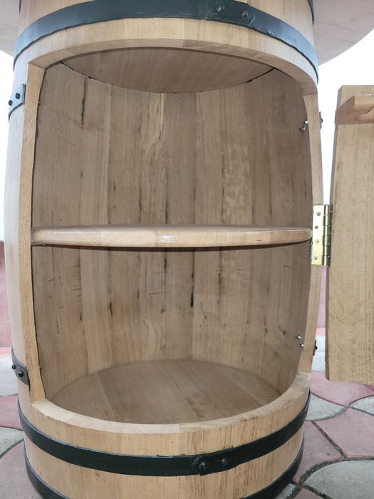 Butoaie decorative din stejar uscat cu suport pahare (2x plus blat)