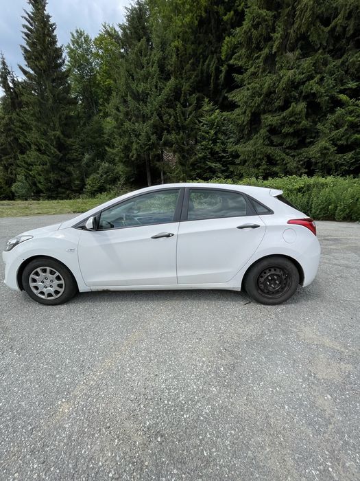 HYUNDAI i30 2015 — imagine 9