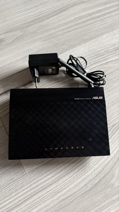 Router Asus RT-N10E