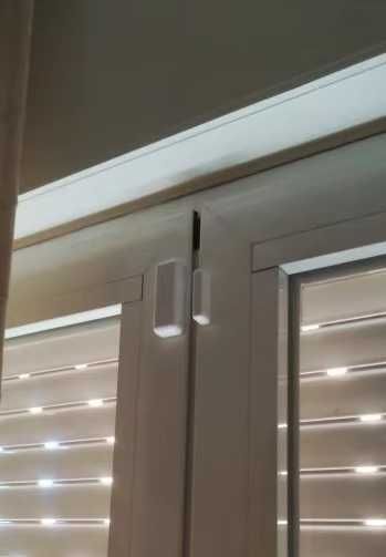 Магнитни датчици за врати и прозорци