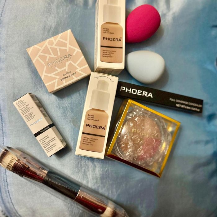 Set produse cosmetice Phoera