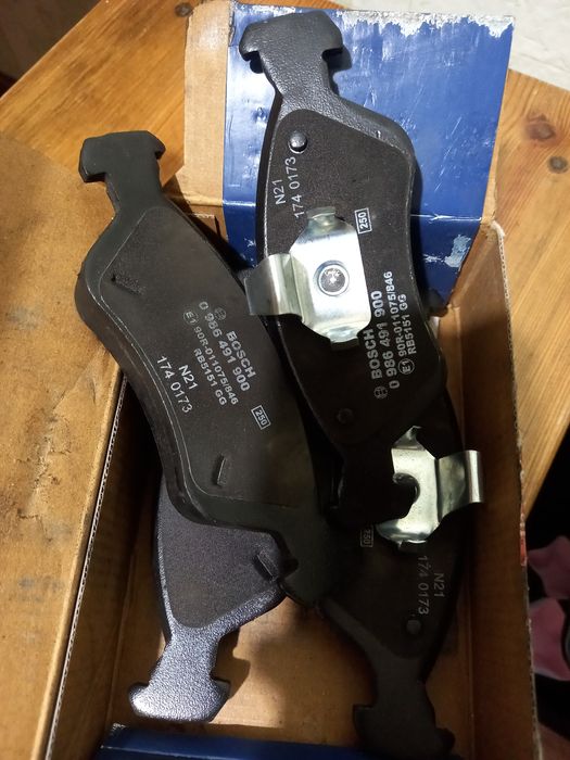 Колодки новые на Опель