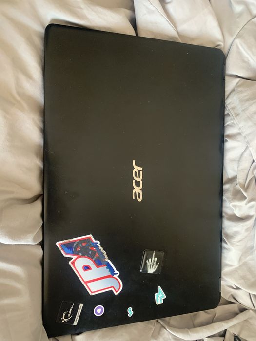 Ноутбук acer.