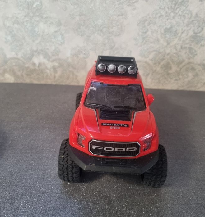 Продам машинки в отличном состоянии