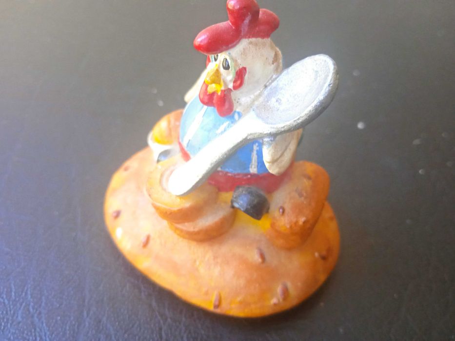 Статуетка / Керамична фигура Петел / Кокошка Кулинар