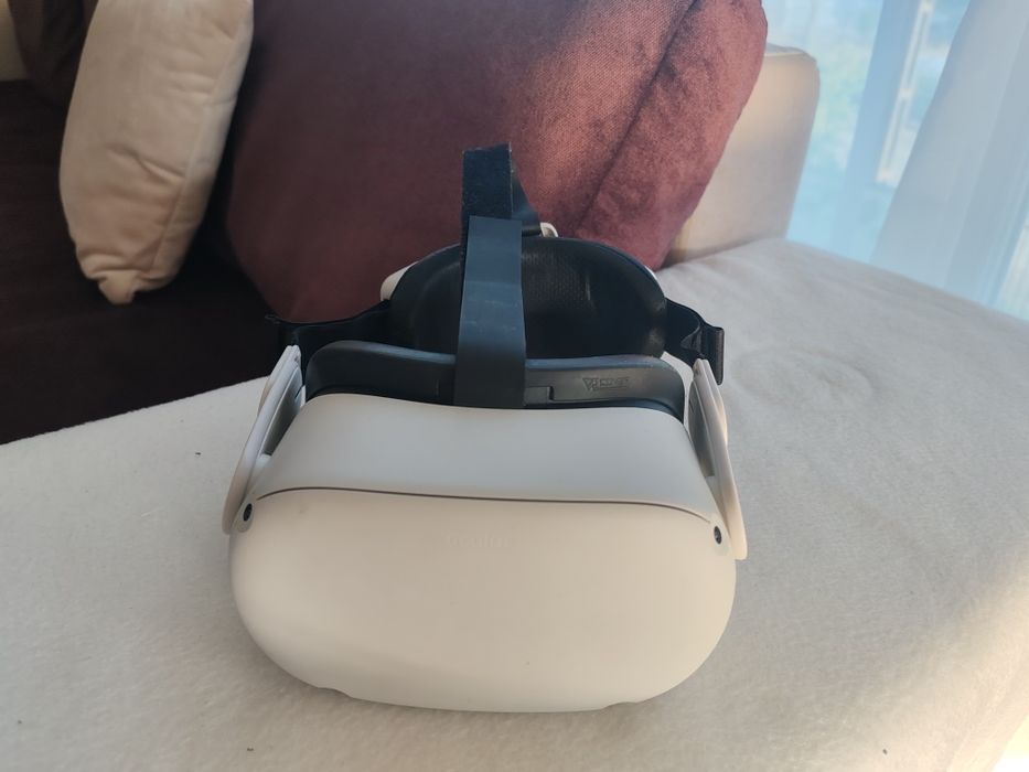Vand Oculus quest 2 plus accesorii