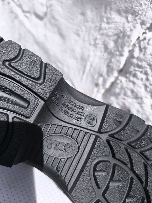 Ботинки рабочие 38 размер.