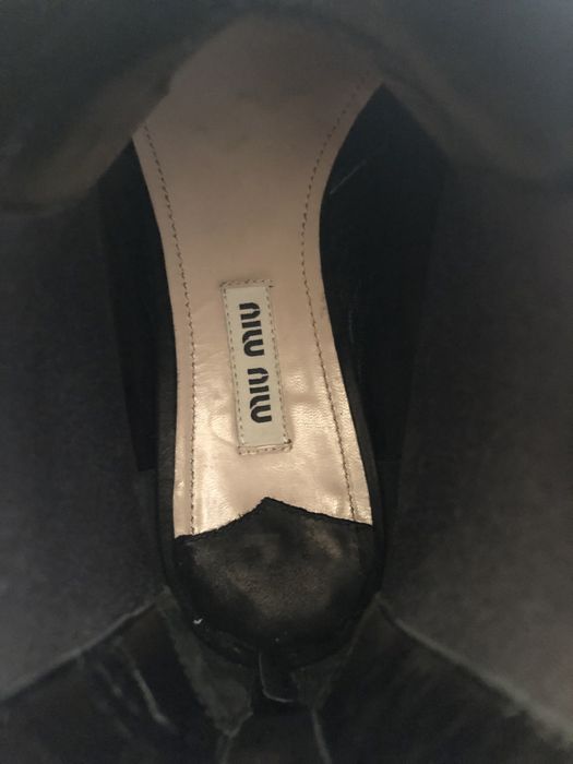 Miu Miu Botine piele intoarsa