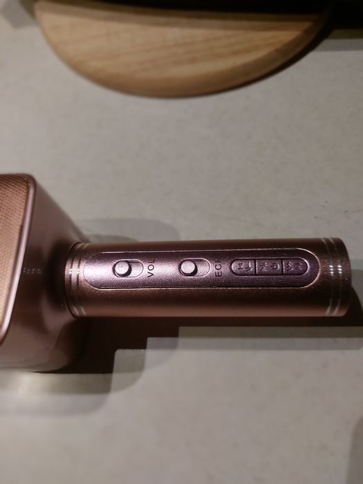 Продам микрофон.