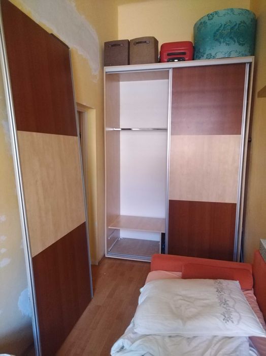 Dulap haine-dresing h-2,5m și l-1.8m