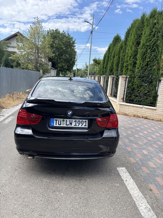 BMW 3 Series 2010 — imagine 5