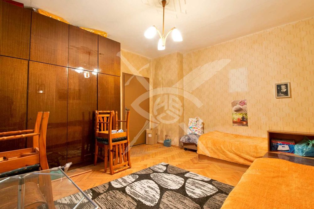 КЛЮЧ В КОМПАНИЯТА ! Тристаен апартамент в жк. Сухата река № 99123