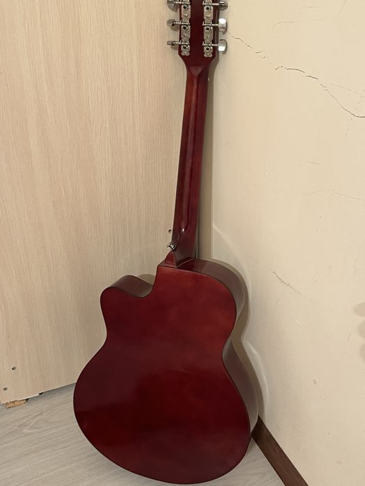 Продаю новую гитару