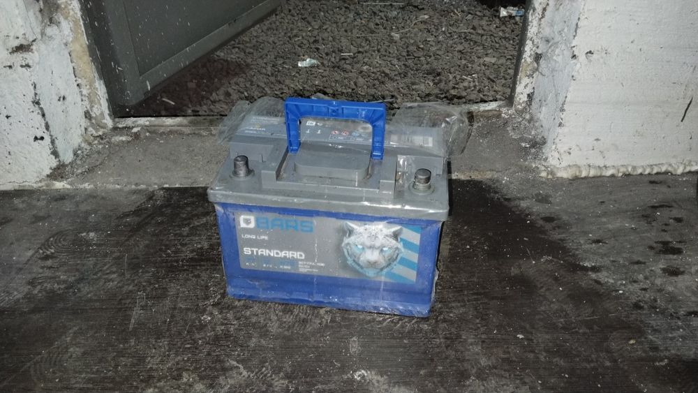 Продам акамулятор на авто 75 барс