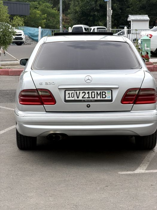 Mersedes benz e320