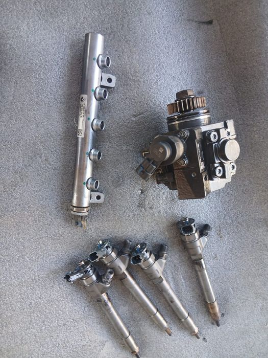 Față completa Plansă Bord Nissan Qashqai j11 2015 ORICE PIESĂ 1.6 dci