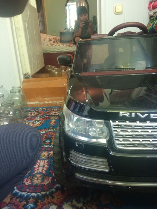 River Roger bolalar avtomabili