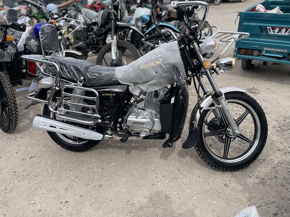 Мотоцикл 200 куб