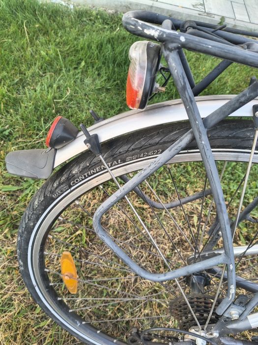 Bicicleta Pegasus trekking, cu portbagaj și apărători