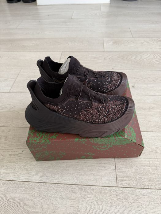 Hoka u restore chukka farzameh