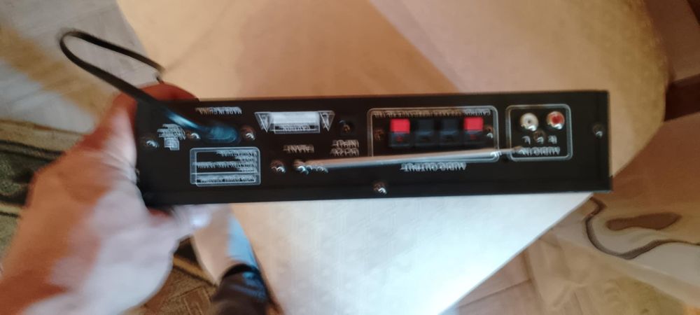 Vând amplificator 250 wați