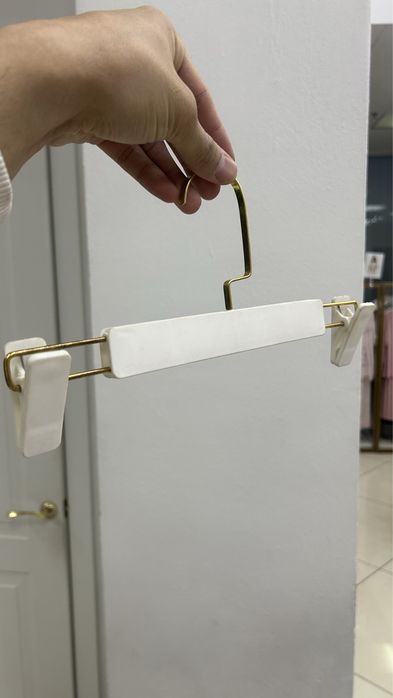 Продается вешалки