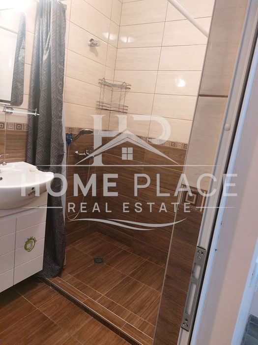 ПАРКОМЯСТО ! Необзаведен двустаен апартамент под наем - Трошево