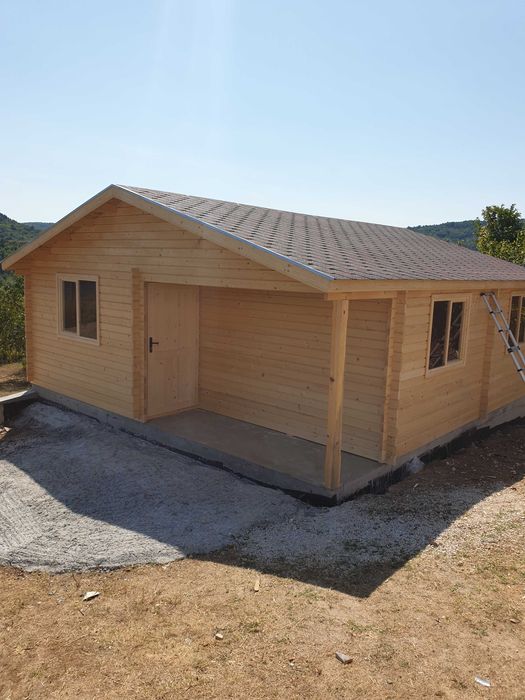 Градински бараки ,гаражи , къщи за инструменти