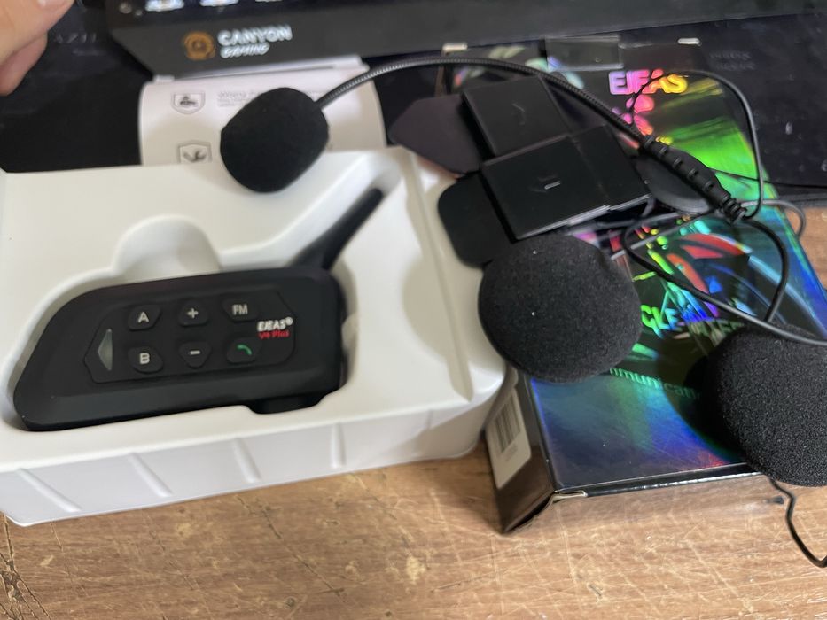 Интерком EJEAS V4 Plus Bluetooth до 4човека 1500м