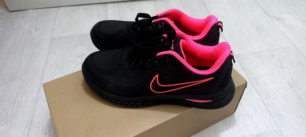 Женские красовкий , женские плате.