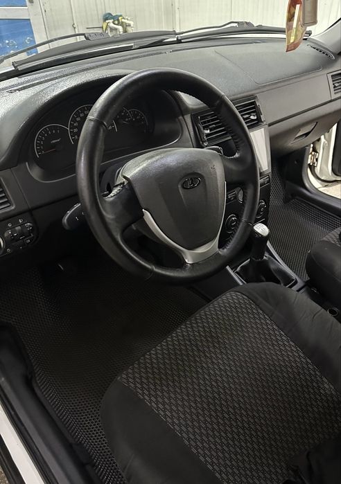 Продам ваз lada priora