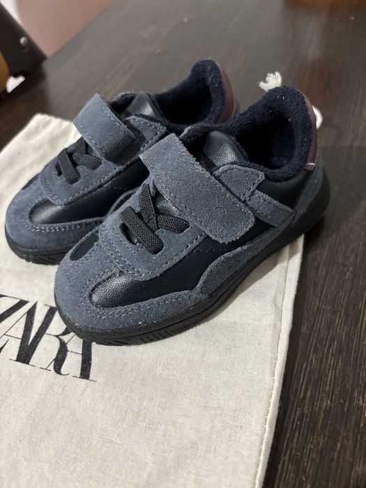 Новый зара крассовки