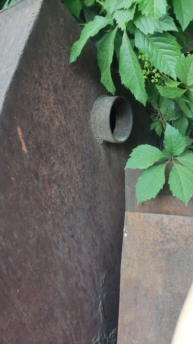 Продам металлическую ёмкость 120×190×60