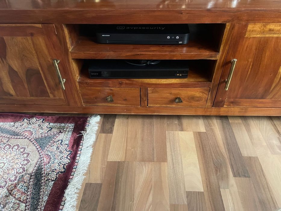 Vand mobilier lemn masiv  Exotique