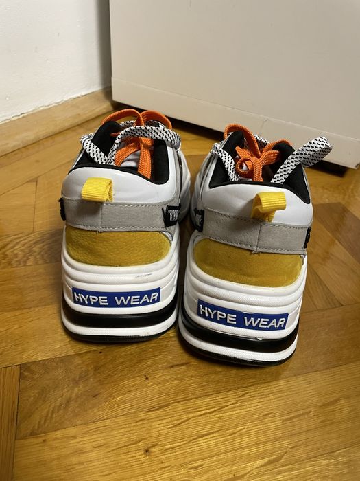 VAND URGENT Adidasi Hypewear