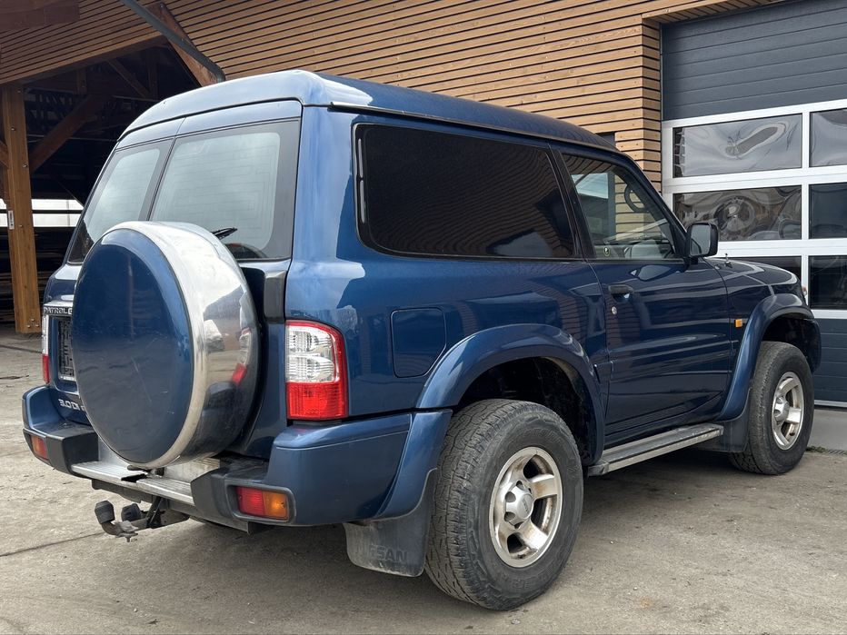 Nissan Patrol Y61 3.0 Diesel AUTOUTILITARA