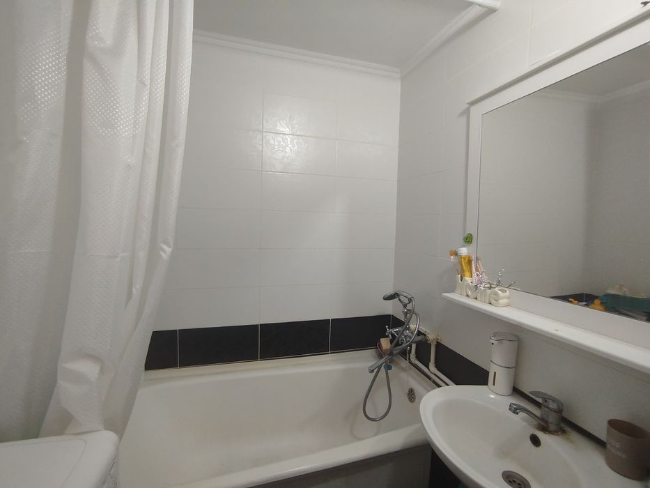 Продам 2х комн квартиру