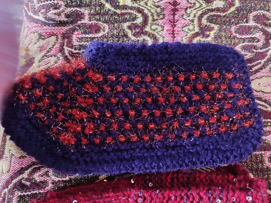 Ръчно плетени терлици и чорапи