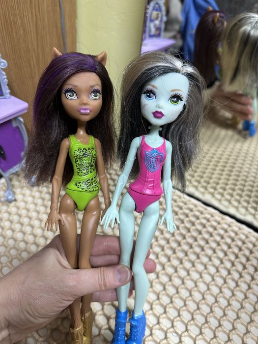 Продам кукол монстр хай!