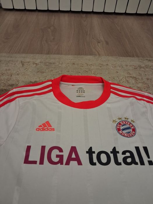 Формы Баварий 2013/14 и 2017/18