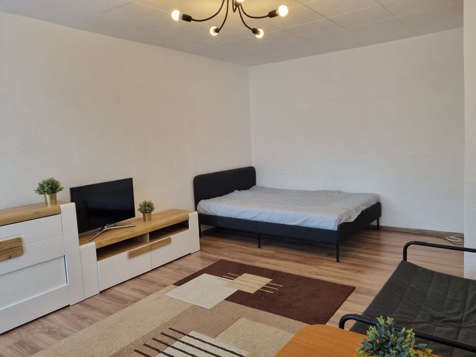 Garsoniera renovata de inchiriat -  zona Sebastian