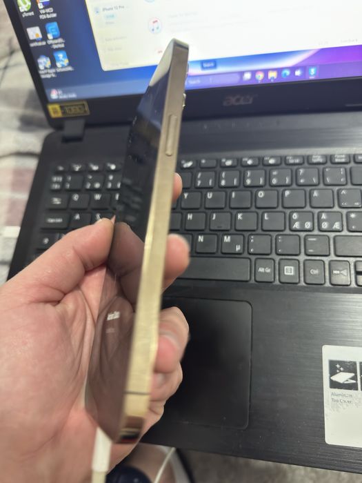 Iphone 12 pro max 512gb defect.