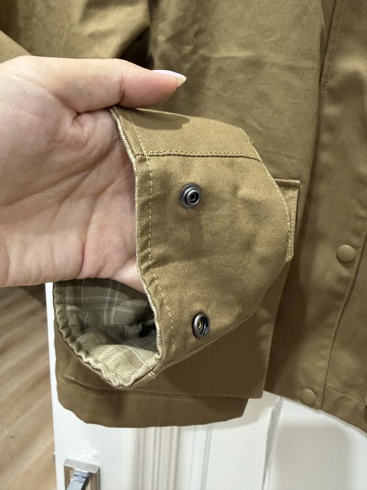 Короткий тренч Uniqlo