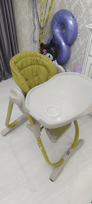 Стульчик со столиком для кормления Chicco