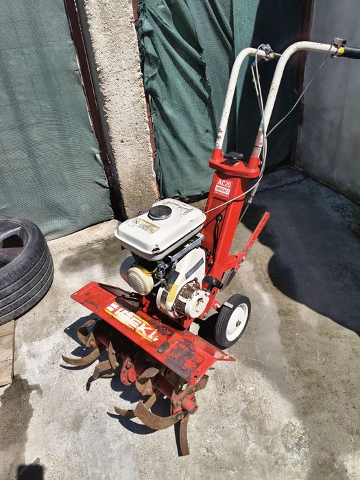 Vând Motocultor(motosapă)ISEKI japan.